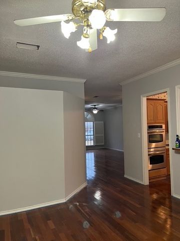 6113 Cliffbrook Drive, North Richland Hills, TX 76180