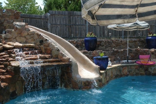 6113 Cliffbrook Drive, North Richland Hills, TX 76180