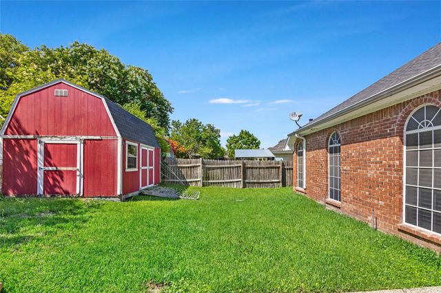 6113 Cliffbrook Drive, North Richland Hills, TX 76180