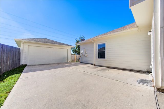 16723 Mammoth Springs Drive, Houston, TX 77095