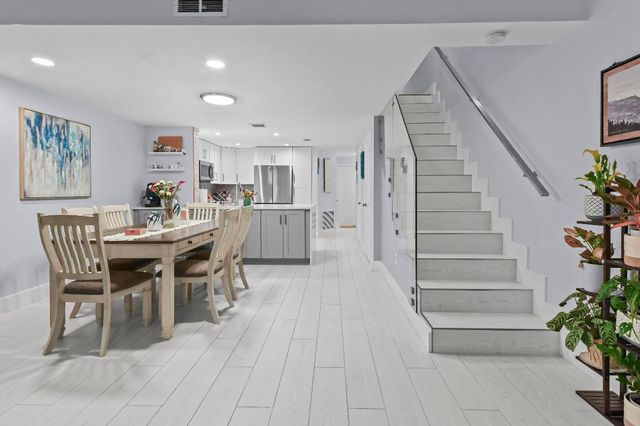 866 E Jeffery Street, Boca Raton, FL 33487