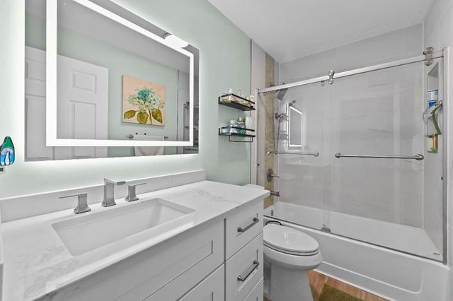 866 E Jeffery Street, Boca Raton, FL 33487