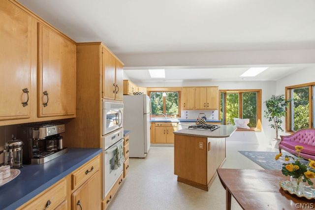 424 Winkworth Parkway, Syracuse, NY 13215