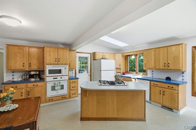 424 Winkworth Parkway, Syracuse, NY 13215