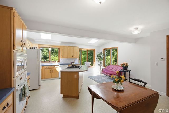 424 Winkworth Parkway, Syracuse, NY 13215