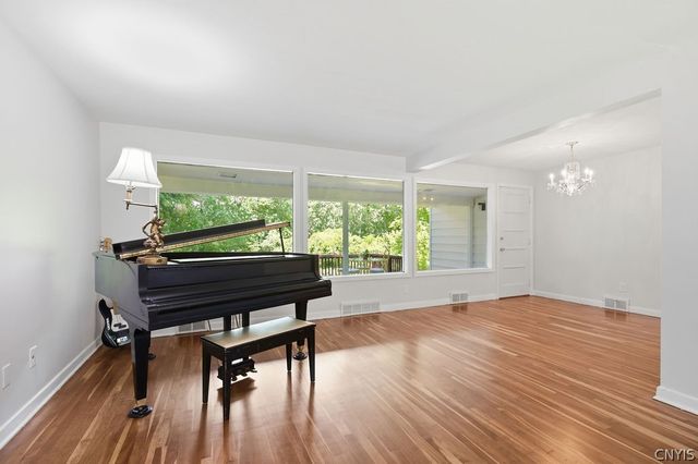 424 Winkworth Parkway, Syracuse, NY 13215