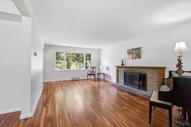 424 Winkworth Parkway, Syracuse, NY 13215