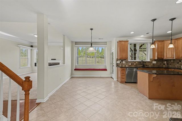 7512 Chasewater Drive, Harrisburg, NC 28075