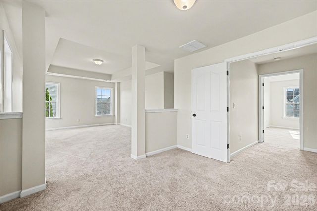 7512 Chasewater Drive, Harrisburg, NC 28075