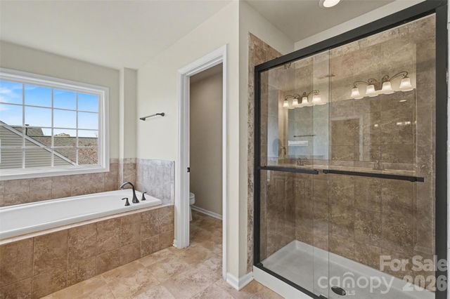 7512 Chasewater Drive, Harrisburg, NC 28075