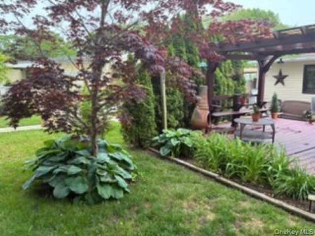 1661 Old Country Road 383, Riverhead, NY 11901