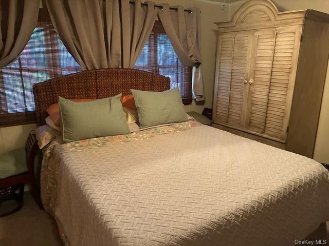 1661 Old Country Road 383, Riverhead, NY 11901