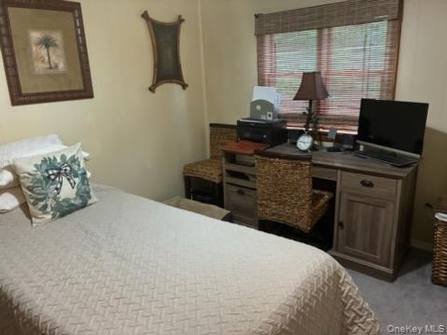 1661 Old Country Road 383, Riverhead, NY 11901