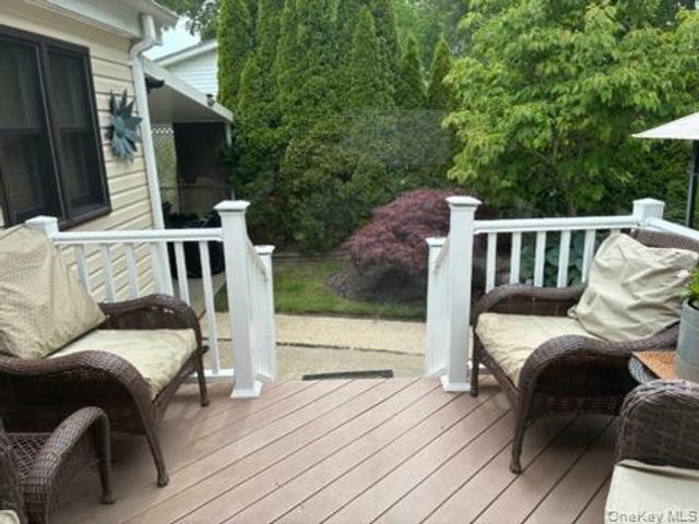 1661 Old Country Road 383, Riverhead, NY 11901