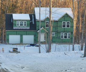 5 Blaisdell Court, Raymond, NH 03077