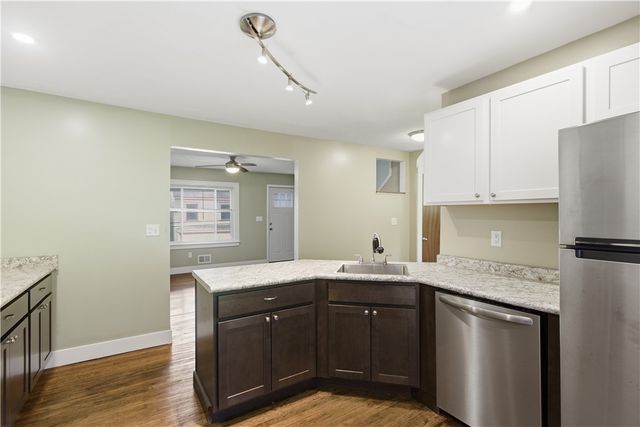 427 Kingsboro St, Allentown, PA 15211