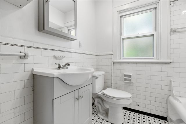 427 Kingsboro St, Allentown, PA 15211