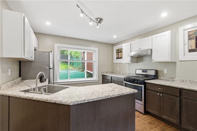 427 Kingsboro St, Allentown, PA 15211