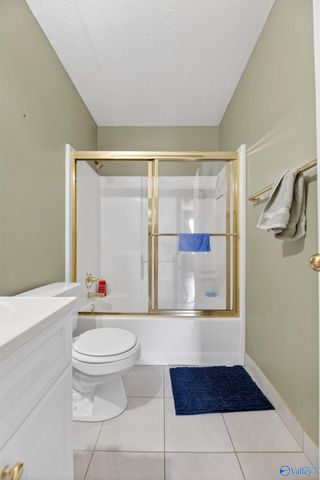 326 Autumnwood Drive, Rainbow City, AL 35906