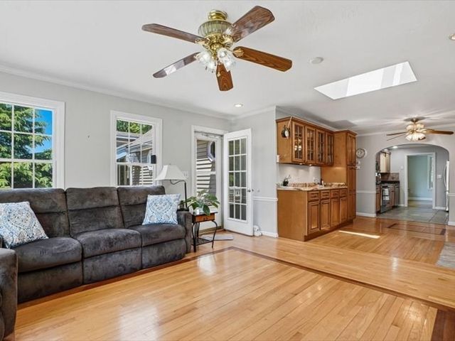 189 Holden St, Holden, MA 01520