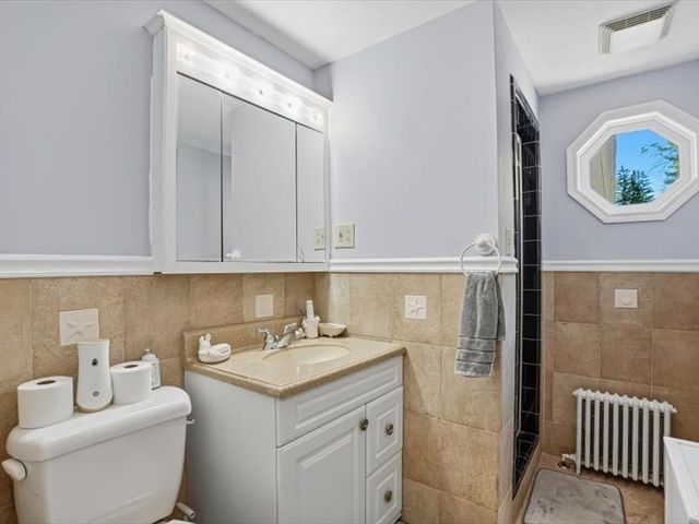 189 Holden St, Holden, MA 01520