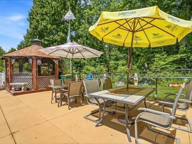 189 Holden St, Holden, MA 01520