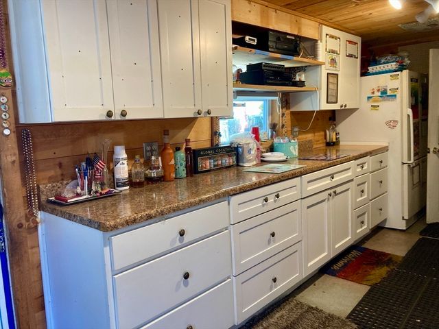 189 Holden St, Holden, MA 01520
