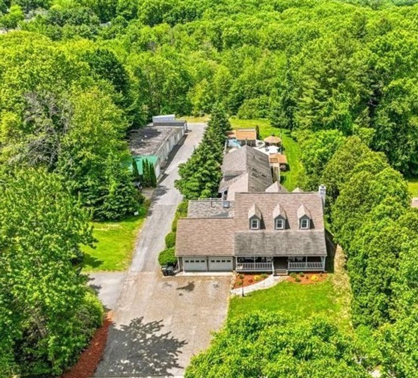 189 Holden St, Holden, MA 01520