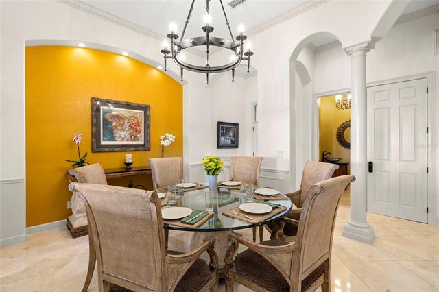1076 PASEO DEL RIO NE, St Petersburg, FL 33702