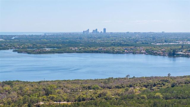 1076 PASEO DEL RIO NE, St Petersburg, FL 33702