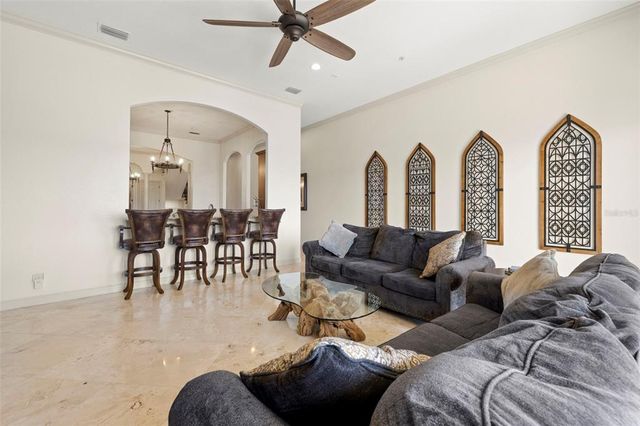1076 PASEO DEL RIO NE, St Petersburg, FL 33702