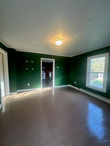5003 Victoria ST NW, Roanoke, VA 24017