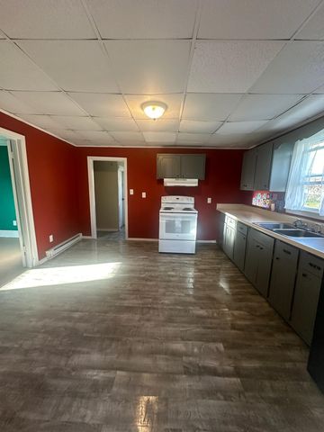 5003 Victoria ST NW, Roanoke, VA 24017