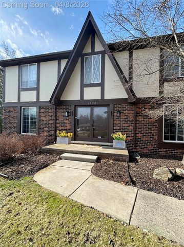 6132 Ledgeway Drive, West Bloomfield Charter Township, MI 48322