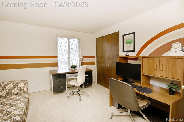 6132 Ledgeway Drive, West Bloomfield Charter Township, MI 48322