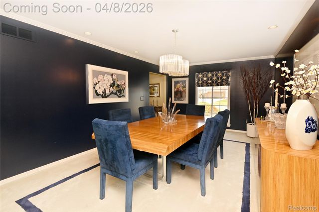 6132 Ledgeway Drive, West Bloomfield Charter Township, MI 48322