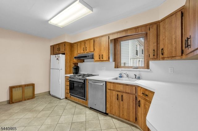 1 Austin St, Belleville Twp., NJ 07109