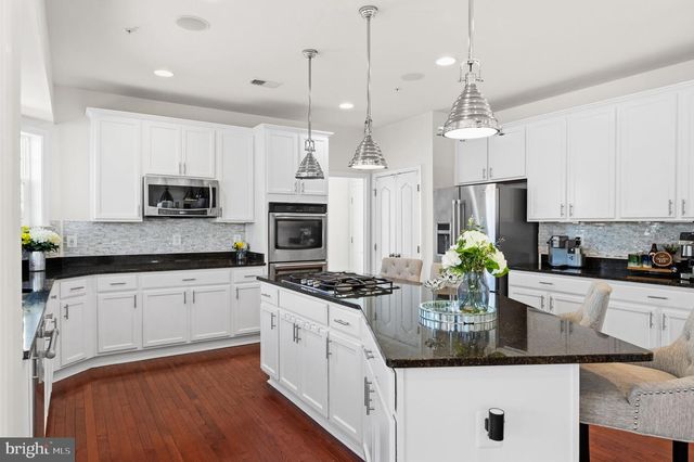 11904 PARALLEL RD, Bowie, MD 20720