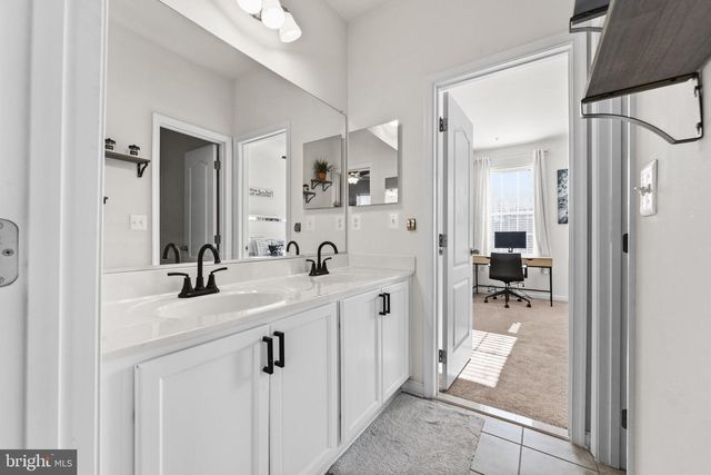 11904 PARALLEL RD, Bowie, MD 20720