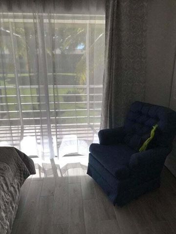 99 Sussex E 99, West Palm Beach, FL 33417