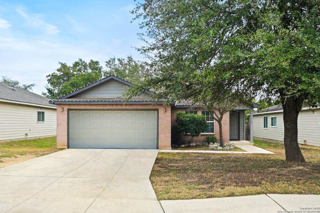 221 KATIE CT, Boerne, TX 78006
