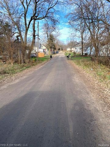 3512 Barcey Court, Burton, MI 48529