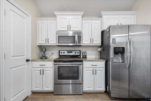 307 Mission Crest Circle, Lindale, TX 75771