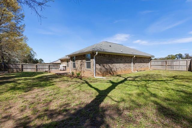 307 Mission Crest Circle, Lindale, TX 75771