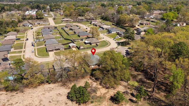 307 Mission Crest Circle, Lindale, TX 75771