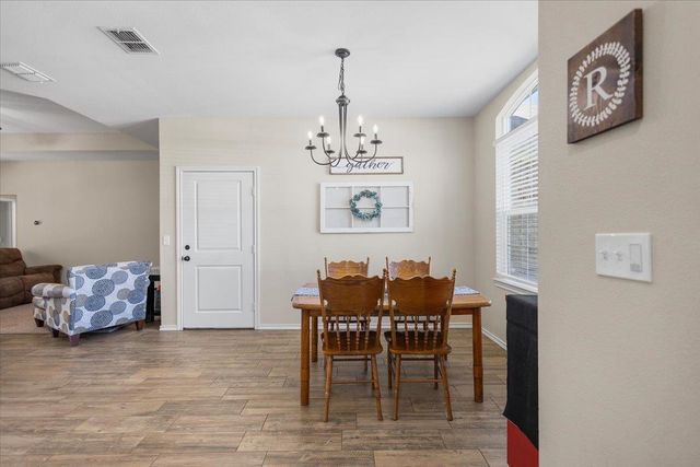 307 Mission Crest Circle, Lindale, TX 75771