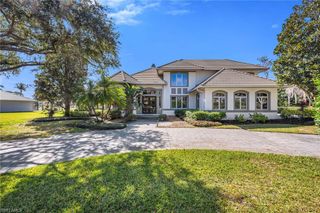 4356 Pond Apple DR N, Naples, FL 34119