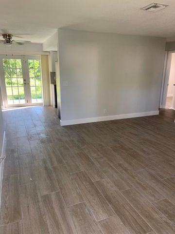 3329 Grove Road, Palm Beach Gardens, FL 33410