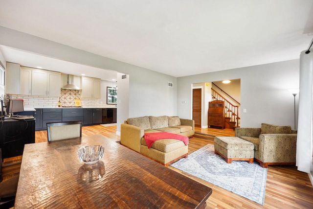 W365N7134 McMahon Road, Oconomowoc, WI 53066