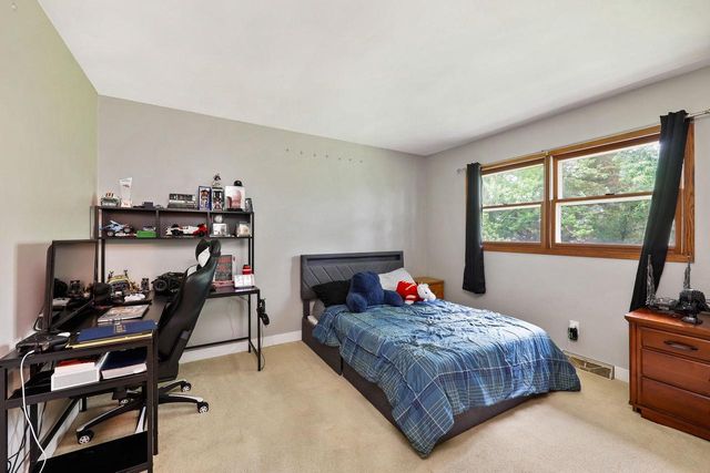 W365N7134 McMahon Road, Oconomowoc, WI 53066